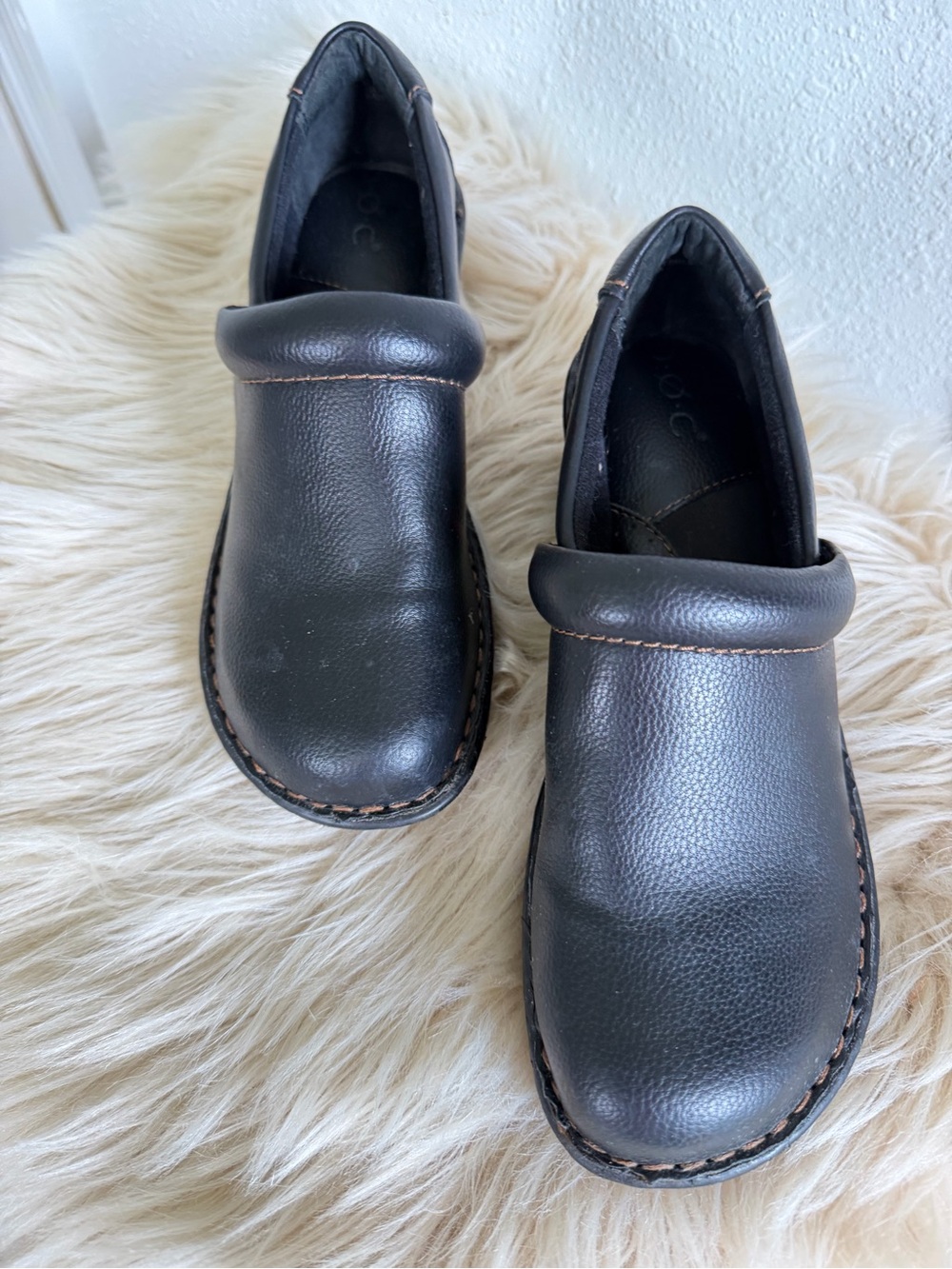 B.O.C. Black Comfort Clogs Womens Size 7 Slip On Nursing Work Shoes